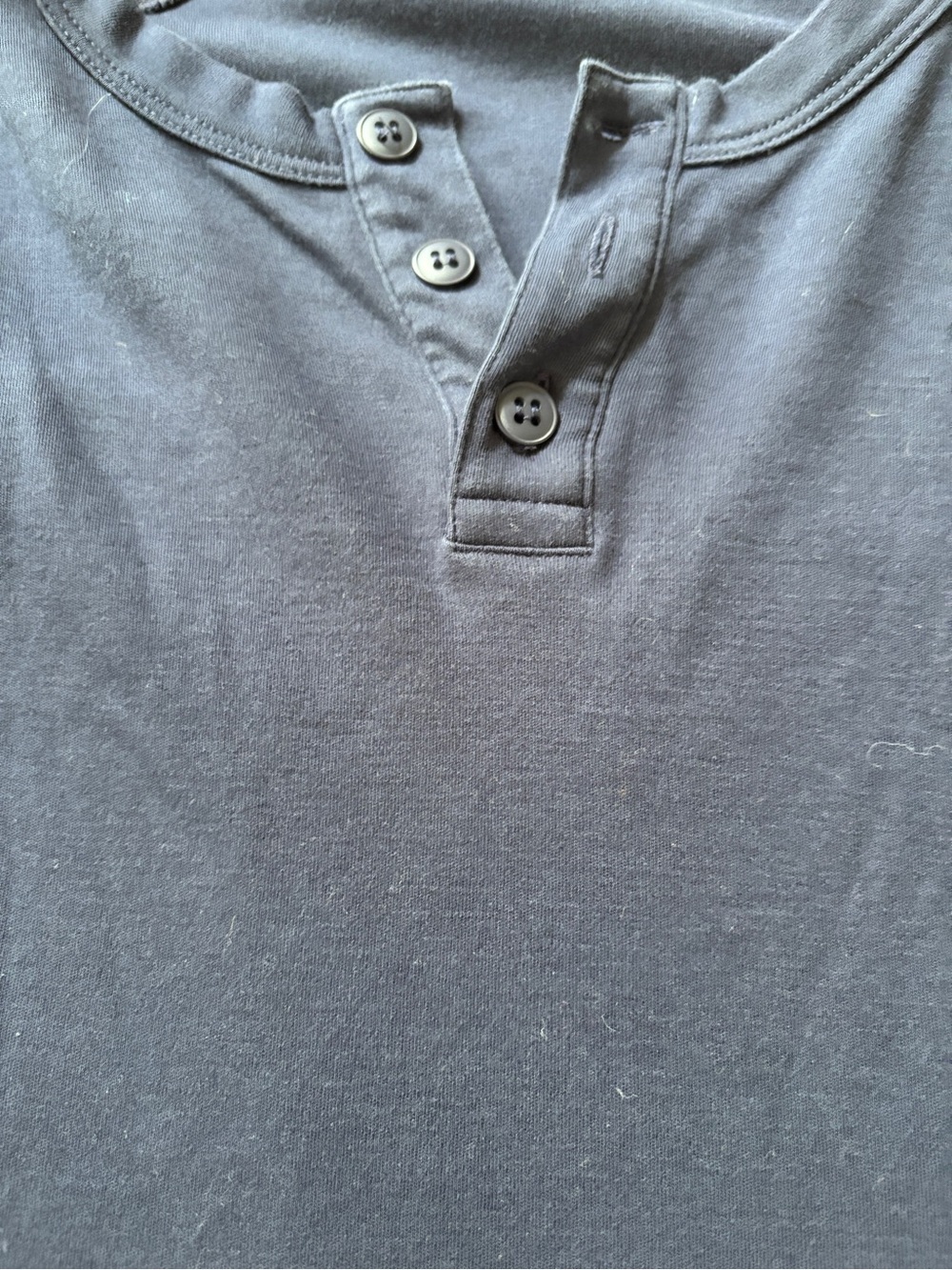 Barefoot Dreams Malibu Collection Navy Long Sleeve Henley Shirt Men’s large soft - Picture 4 of 8